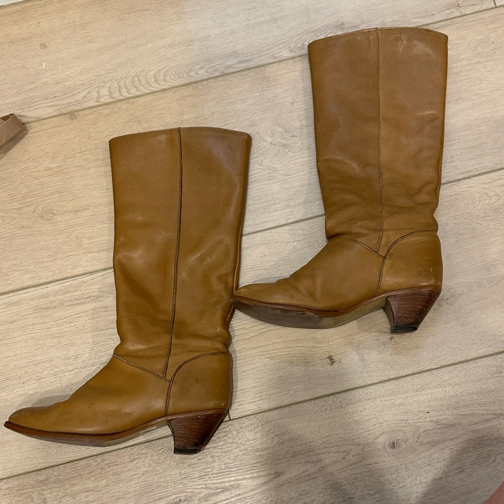 Vintage Frye Women's Brown Heeled Boots